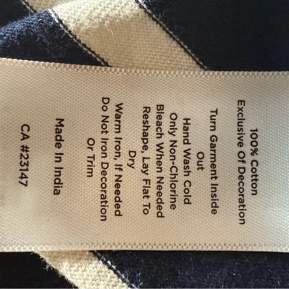 Talbots‎ Holiday Wreath Embroidered Striped Top – Women’s M – 100% Cotton - Picture 8 of 10